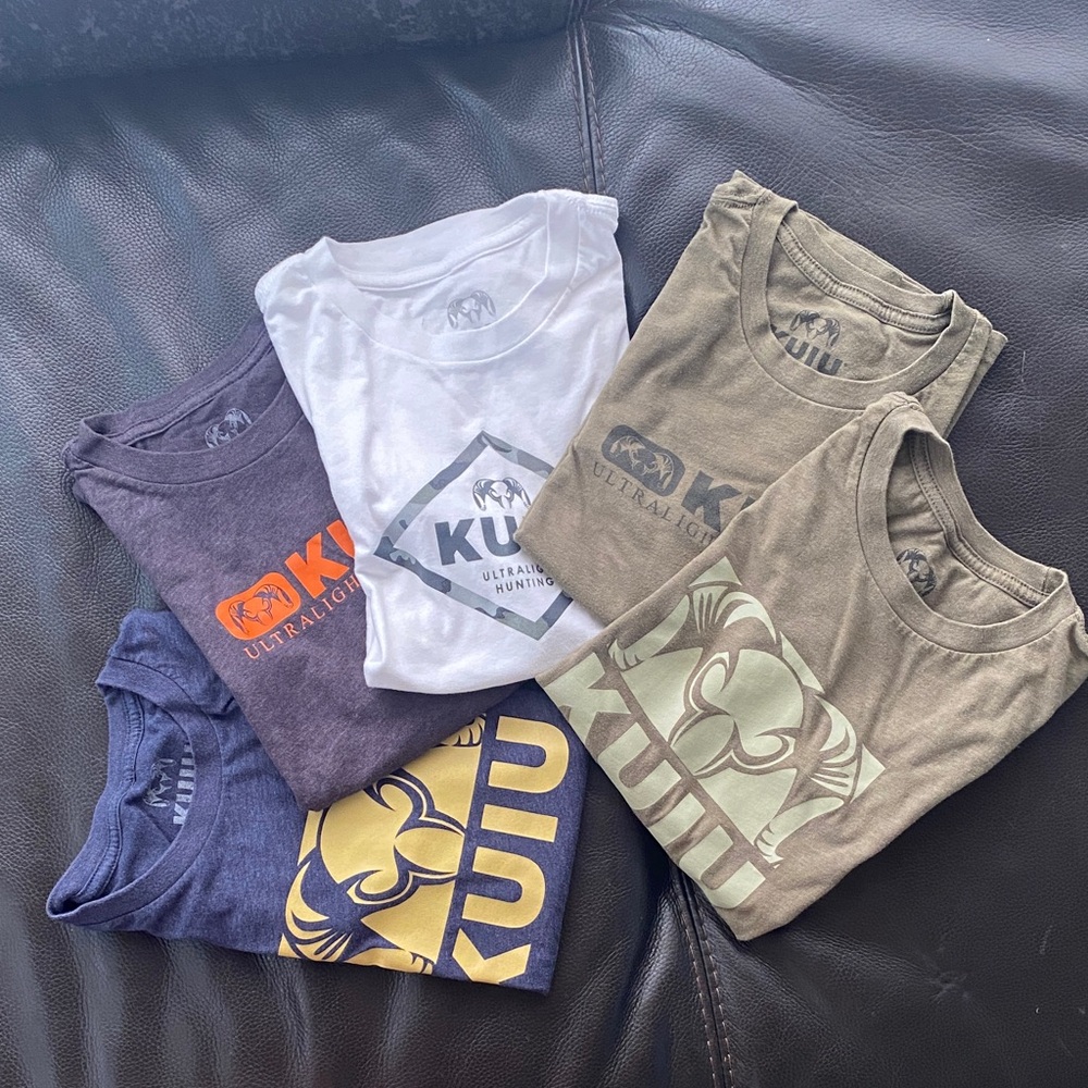 KUIU Kids Short Sleeve Tees - Assorted Colors size Large Bundle